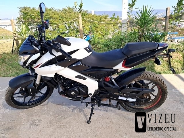 BAJAJ DOMINAR D160 2023/2023